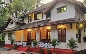 Haris Farm House